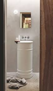 Maison En Pierre Renovee En Espagne Maison En Pierre Renovation Salle De Bain Petit Lavabo