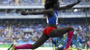 Liadagmis poveda, de cuba, también se aseguró su lugar en la final al saltar 14.50. Juegos Olimpicos Caterine Ibarguen Se Clasifica A Los Juegos Olimpicos De Tokyo En Salto Largo Y Salto Triple Marca Claro Colombia