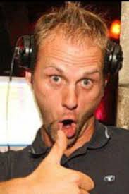 Deejay Simon Cruz (@simoncruz.dj) • Facebook