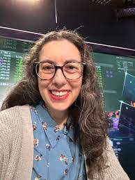 Rachel Metz's Instagram, Twitter & Facebook