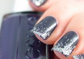 Volleyball nail art tutorial for anyone that loves volley ball. Glitzer French Nails Nageldesign Fur Weihachten Mit Glitzer Nagel