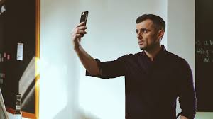 See more ideas about gary vee, gary vaynerchuk quotes, motivational wallpaper. Gary Vaynerchuk Wallpapers Hd 3 Wallpaper Hook