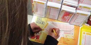 News zur themenstellung wann werden lottozahlen gezogen. In Der Samstags Ausspielung Von 6 Aus 49 Des Deutschen Lotto Und Totoblocks Wurden Am Abend Die Lot