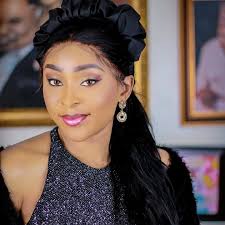 I MET MY WIFE ON FACEBOOK, THE DAY I SAW HER I COULDN'T SLEEP