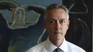 Asbestos clean-up delayed