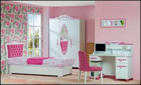 Mobilya tasarımları yaparken son modayı ve günümüz teknolojisinin geldiği son noktayı. Kisiye Ozel Tasarim Genc Odalari 2020