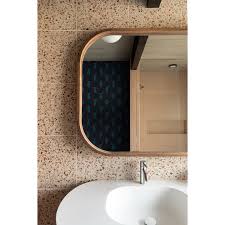 All the whimsy and materiality in 1 shot 📸 @sydneyrbrown 👏 More of this  fav girls' bath later. First, I need to do some gift shopping…How is Xmas  just 10 days away?!