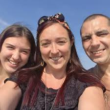 Hi everyone!! Anyone know of anyone that could make some alterations to my  work uniform that doesn't cost a fortune. It's a bit too big😬🤣 thanks in  advance. X