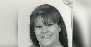 Renee Parrott's Instagram, Twitter & Facebook