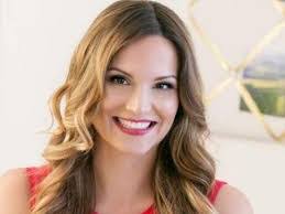 Nicole Serres's Instagram, Twitter & Facebook