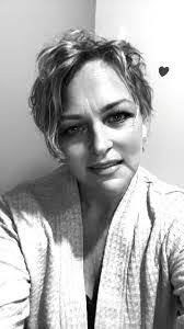 Christine Starcher's Instagram, Twitter & Facebook