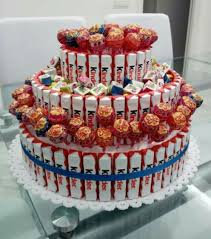 Ein weiteres bild von torte kinderschokolade basteln: Pascal Traktatie 4 Sussigkeiten Geschenk Geburtstagskuchen Kinder Kinder Schokolade