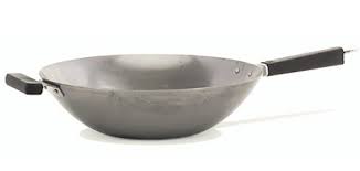 Una semplice spatola da cucina in ferro. Wok Cos E Come Si Usa E Quale Scegliere Greenme