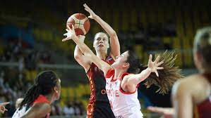 Queen mathilde had a meeting with the belgian cats, the female belgian basketball team that will take part in the european championships and the tokyo olympics. 5zac9drqlssdhm