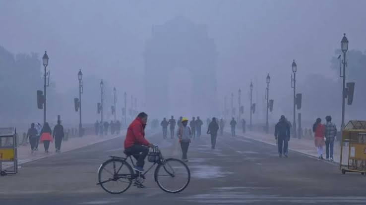 दिल्ली के कई इलाकों में AQI फिर 400 के पार, सरकार ने कहा- 'स्थायी रहेंगे GRAP-4 के ये 2 प्रतिबंध' - India TV Hindi
