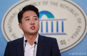 지난주 조사에서 1위를 기록했던 나경원 전 미래통합당 의원은 2위로 밀려났다. ì´ì¤€ì„ ì—¬ì„±ì§•ë³'ì œ ì°¬ì„± ëŠ˜ìž ì´ëŒ€ë…€ ì§„ì¤'ê¶Œ ì†ì ˆì´ ì¢‹ì„ ê²ƒ ë¨¸ë‹ˆíˆ¬ë°ì´