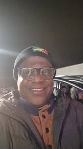 A box has 900 balls. 90% are red. How many are not red?