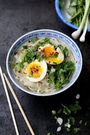 Pho Au Bouillon De Poulet Parfume Ophelie S Kitchen Book Cuisine Asiatique Bouillon De Poulet Recette Asiatique