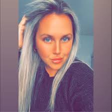 First time French Bulldog owner seeking puppy food advice