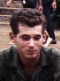 Gary Edward Becker : Specialist Four from Illinois, Vietnam War Casualty
