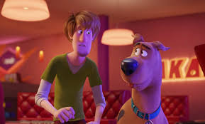 But suddenly a little bit contradictory happens to them and they go their separate ways. Watch Trailer For The New Scooby Doo Movie Simplemost