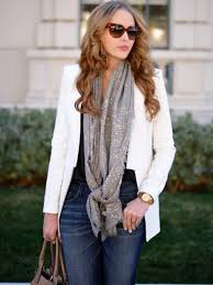 Tie a knot in one end, then pull the other end through that knot. How To Wear A Scarf 15 Chic Ways