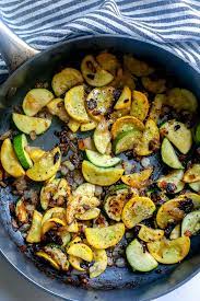 Easy Sauteed Squash And Zucchini Recipe Side Dishes Sidedishes Baked Squash And Zucchini Recipes Zucchini Recipes Sauteed Squash