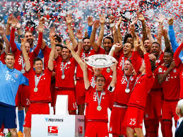 • bundesliga trophy replica • toronto raptors trophy • larry o'brien trophy replica • basketball trophy replica • afl grand final trophy replica. Bayern Munich Lift Bundesliga Trophy And Celebrate By Drenching Each Other In Beer Mirror Online