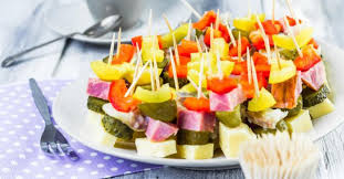 Une recette d'entrée simple et rapide par fatima84. 15 Recettes De Brochettes Aperitives Qui Ne Manquent Pas De Piquant Fourchette Et Bikini