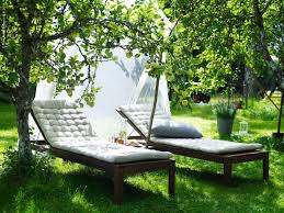 Loungea I Tradgarden Livet Hemma Balkongmobler Uteplats Mobelideer