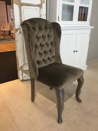 Chesterfield is located 65 miles from concord, the state capital. Chesterfield Stuhl Mit Ring