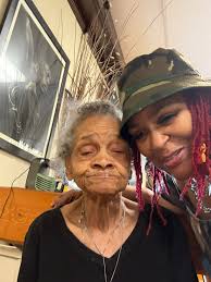 Who knew my Grandpap, Stanley Stephen Setlock SR? I remember sitting at the  end of the bar at the old ELKS CLUB. My sisters and I would drink Coke and  eat Peanuts.