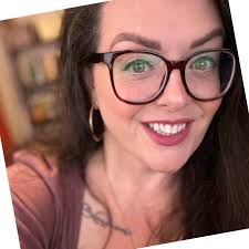 Melissa Malwitz's Instagram, Twitter & Facebook