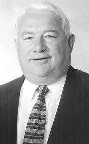 Solidarity leads to stronger contracts