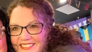 Cindy Griffith's Instagram, Twitter & Facebook