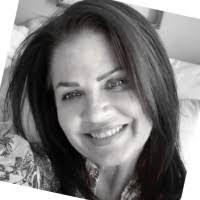 Kendra Kunkel's Instagram, Twitter & Facebook