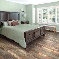 Preserve Pine Quick Step Studio Laminate Flooring At Lowe S Bedroom In 2020 Laminate Flooring Laminate Plank Flooring Wood Planks