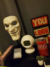 Sorry for the cans in front im crashing from being up since seven am and  too lazy to move them but i got the we happy few box with the bobby mask,