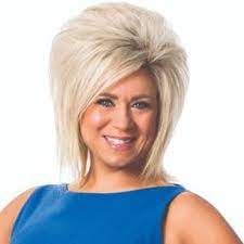 Theresa Caputo Biography Age Height Weight Family Wiki More Long Island Medium Teased Hair Theresa Caputo