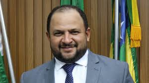 Vereador Márcio Reis pede reforma urgente do campo society e parquinho no  Setor Pilão de Pedra