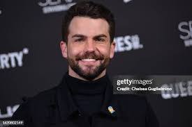 Seth Daniel's Instagram, Twitter & Facebook