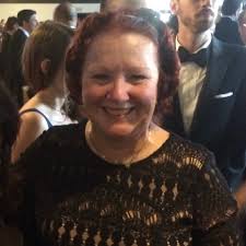 EP 306: PUTTING THE BACKGROUND IN THE FOREFRONT — Catch A Break