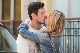 Because apparently that's some of my best work and it makes people feel good idk. Novela Rock Story Resumos De 22 05 A 27 05 2017 Cap 167 172 Novelas