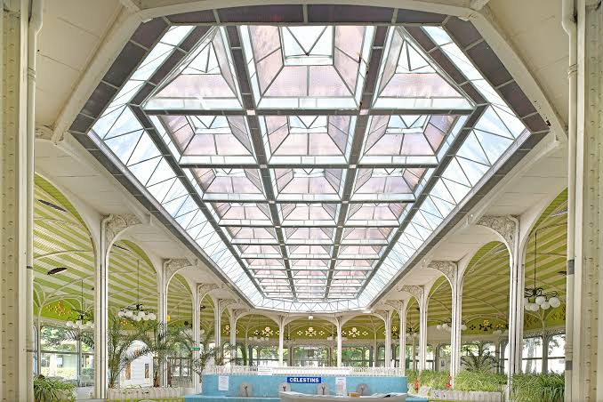 Architecture Belle Époque du quartier thermal de Vichy, à proximité de l'Opéra