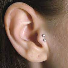 Double Tragus Piercing Piercings Oreille Piercing Oreilles Piercing Implant