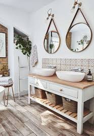 61 Banheiro Estilo Boho Chic Com Cuba Branca Via Pinterest Em 2020 Estilo Boho Chic Estilo Boho Boho Chic