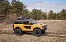 Bronco classification and its dry weight are the real issue. 2021 Ford Bronco Vs 2020 Toyota 4runner Compare Suvs