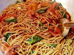 Daun kucai dicuci dan dipotong 1 inci panjang. Resepi Bihun Goreng Simple Tak Pedas