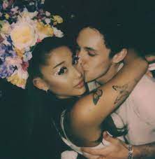Grande announced that she was engaged to. Surprise Ariana Grande Married Dalton Gomez In A Tiny And Intimate Ceremony Glamour
