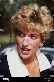 Diana princess of wales 1992 hi-res stock photography and images